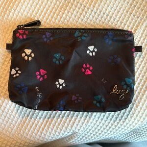 Small Lug Paws Black Cosmetic pouch